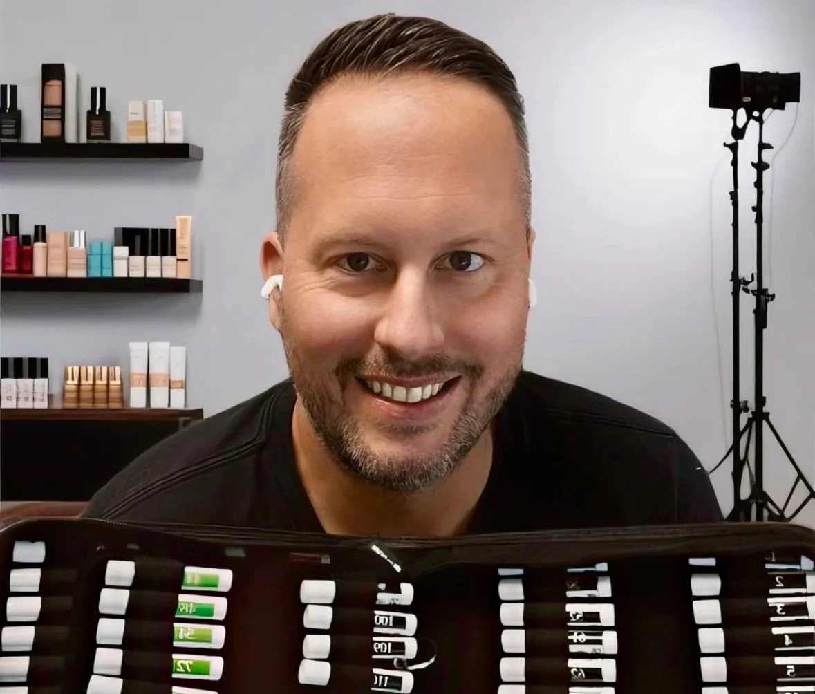Enzy von Fragrances & More mit Chogan und Olfazeta Duftkoffer im Allgäu